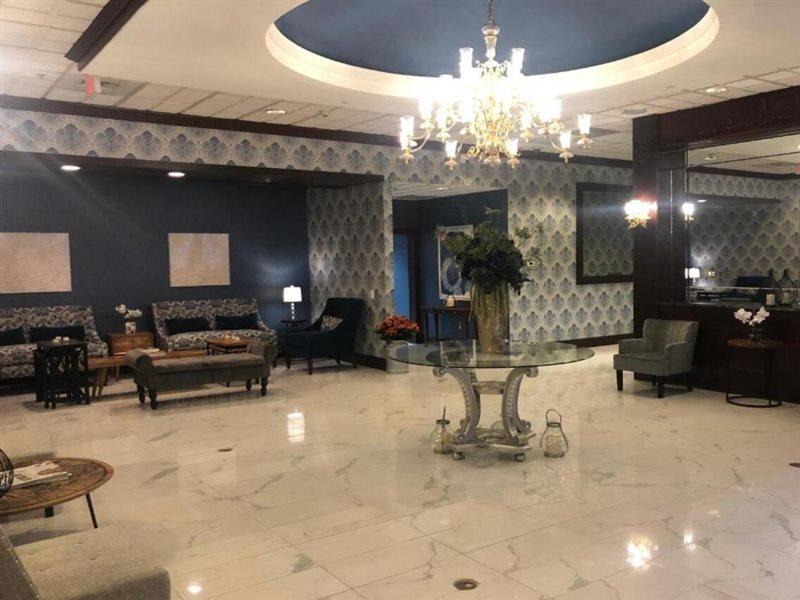 Clarion Hotel & Suites University-Shippensburg Bagian luar foto