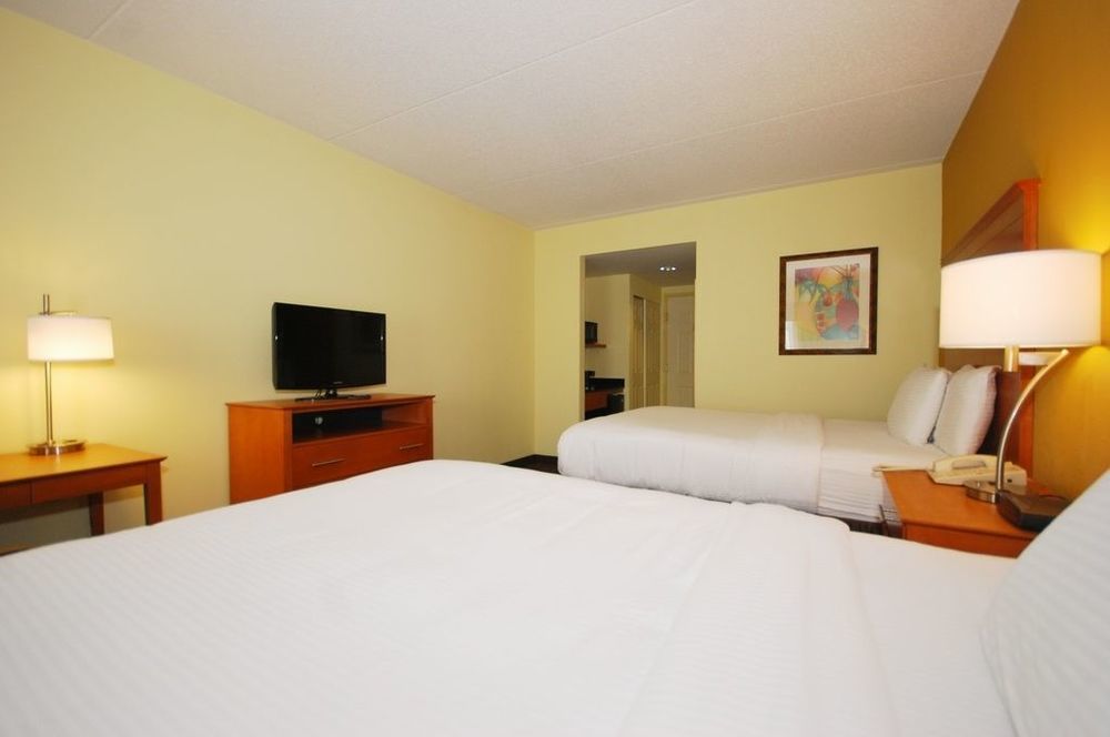 Clarion Hotel & Suites University-Shippensburg Ruang foto